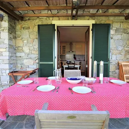 Atmospheric Villa And Large Garden On Orta Lake * Arto Centonara