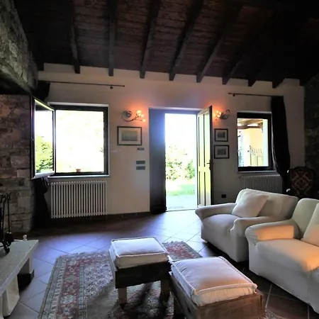 Villa Atmospheric Villa And Large Garden On Orta Lake Arto Centonara