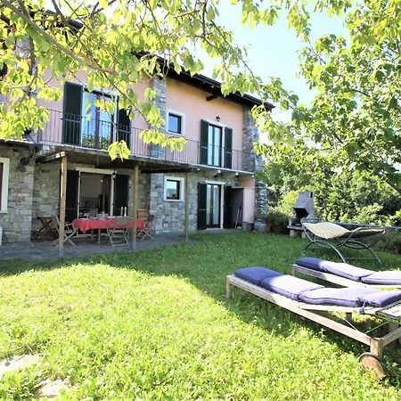Villa Atmospheric Villa And Large Garden On Orta Lake *